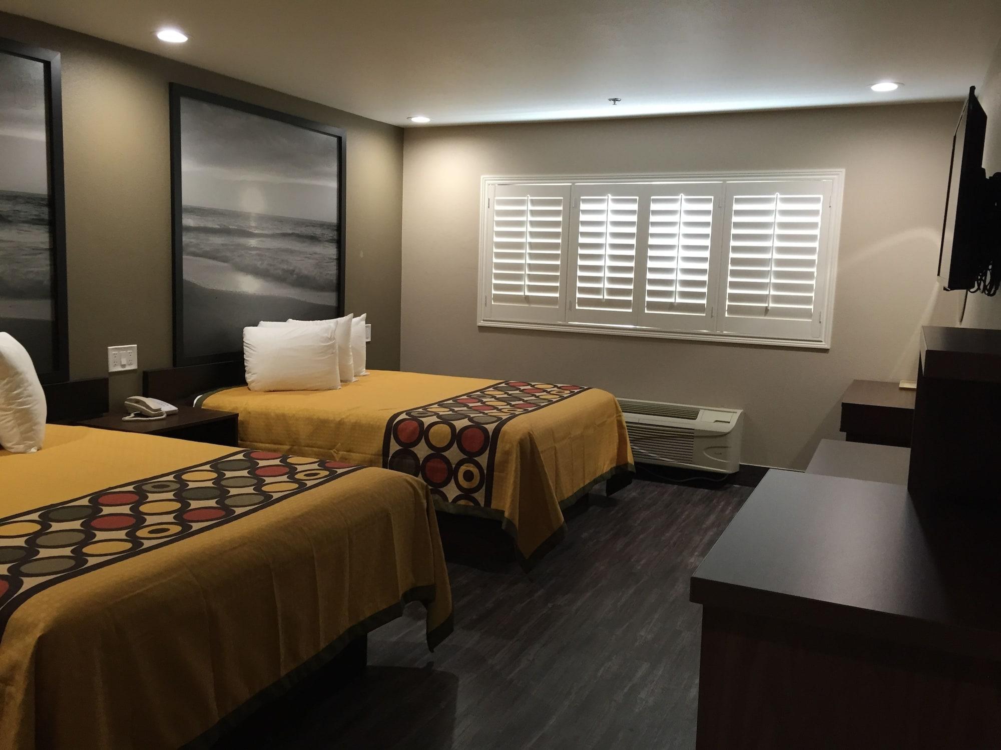 Super 8 By Wyndham National City Chula Vista Exteriör bild